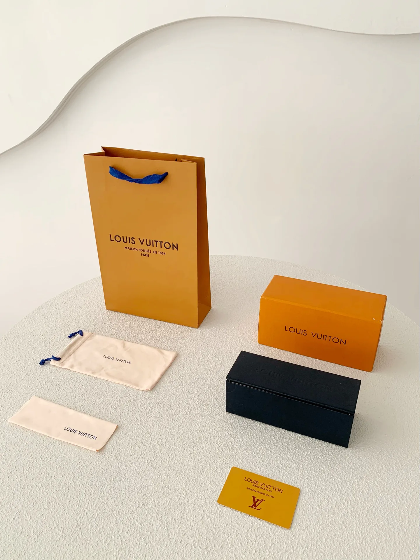Glasses LOUIS VUITTON 18052506