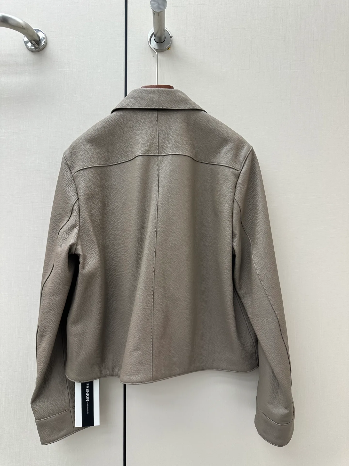 Women's Leather Jackets And Sheepskin Coats HERMES 18060879