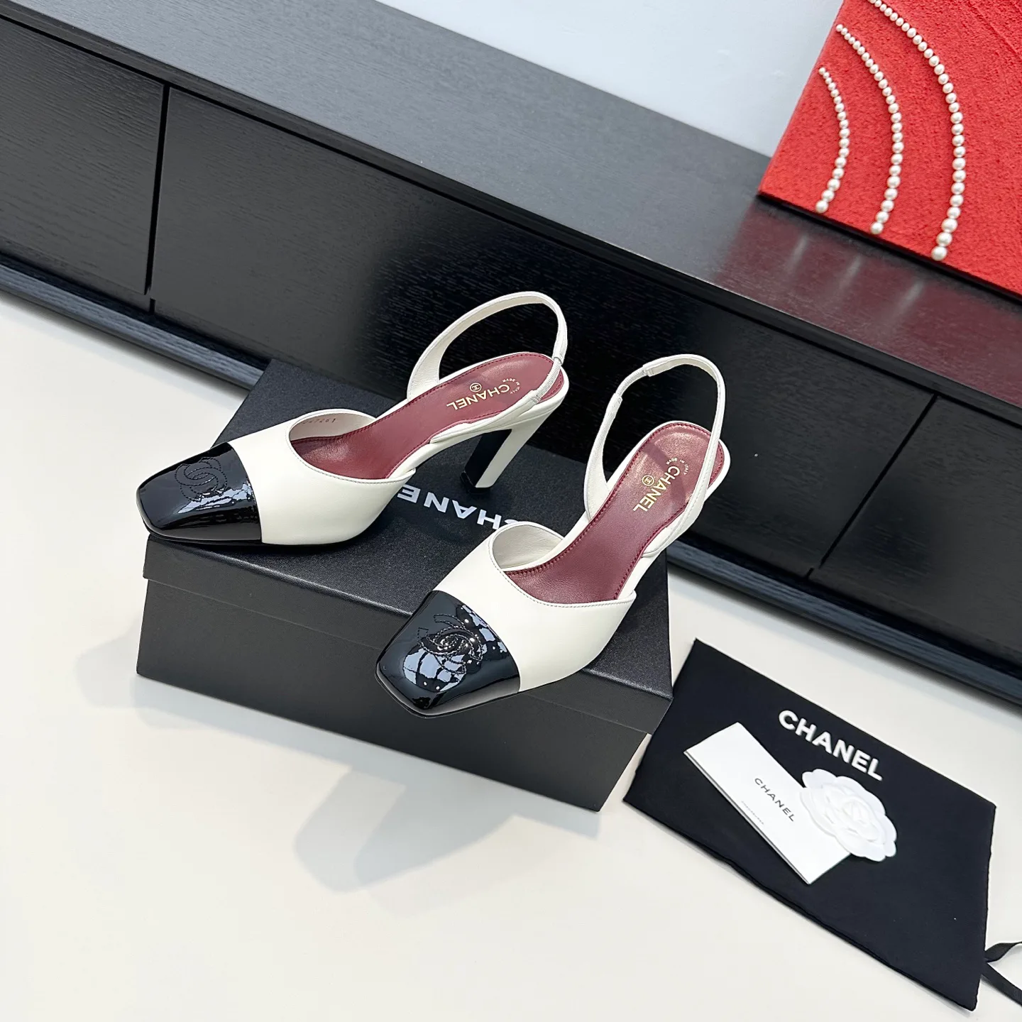 Туфли Женские Chanel 18676622