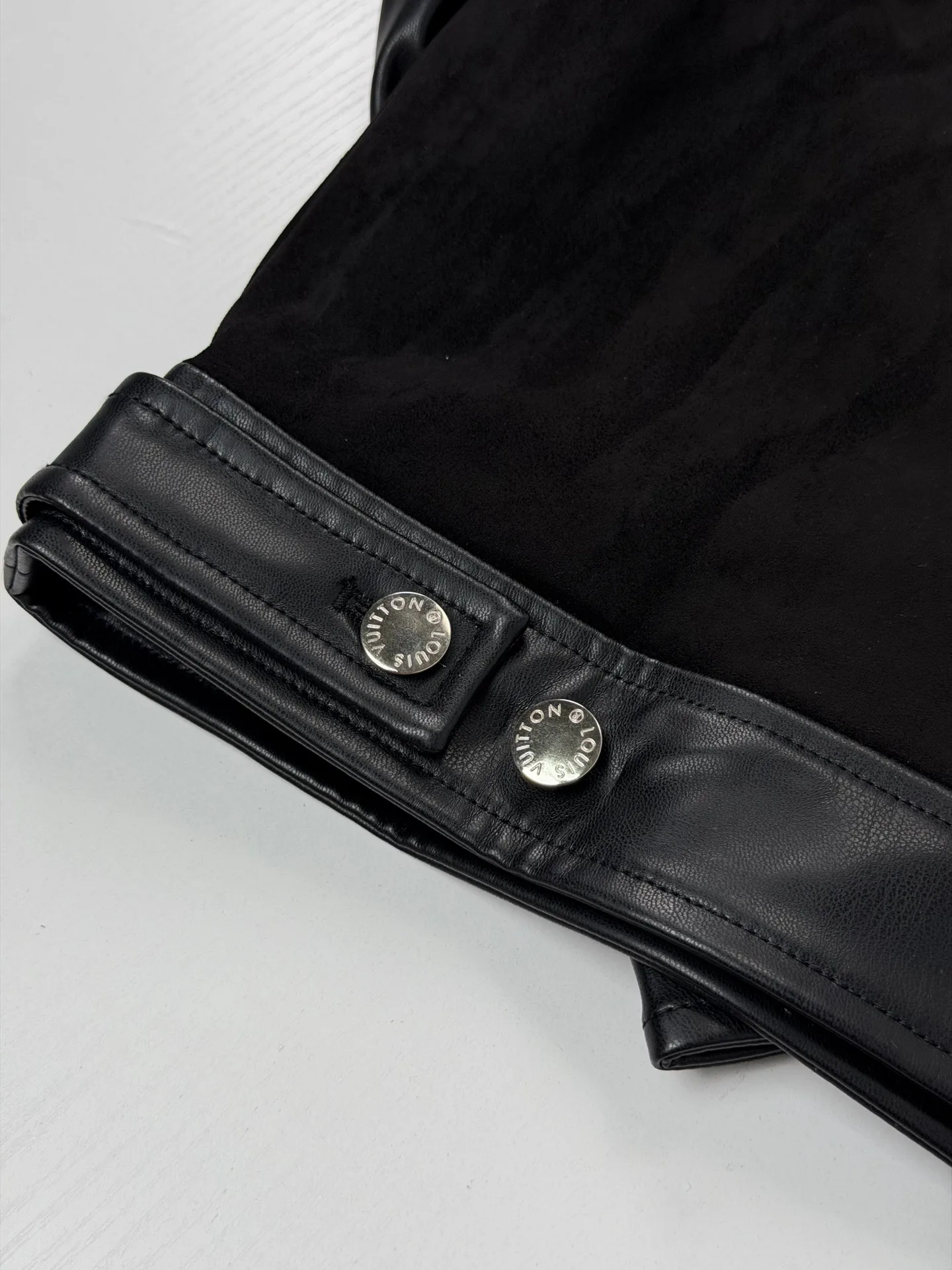 Men's Jackets And Down Jackets LOUIS VUITTON 17993285