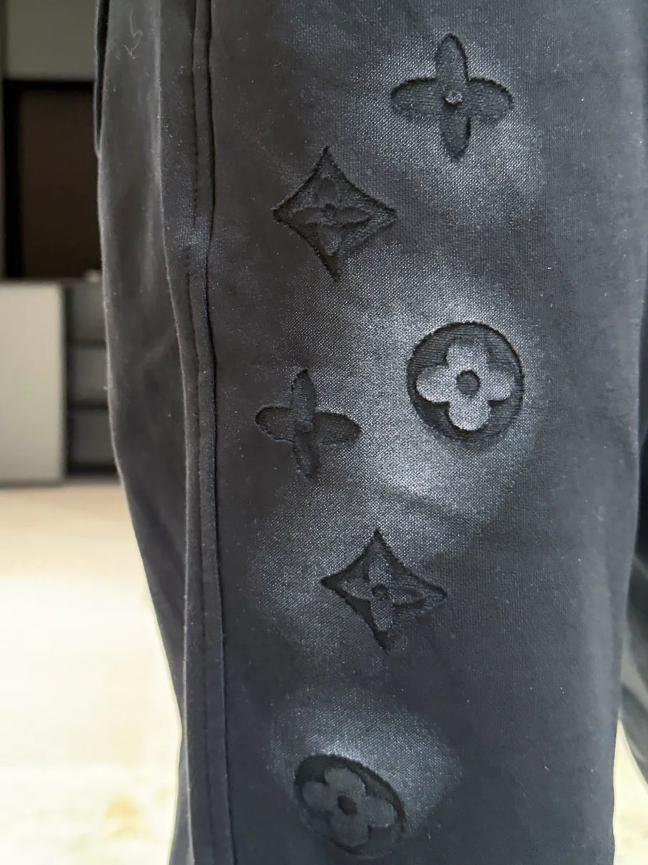 Men's Trousers LOUIS VUITTON 18499702