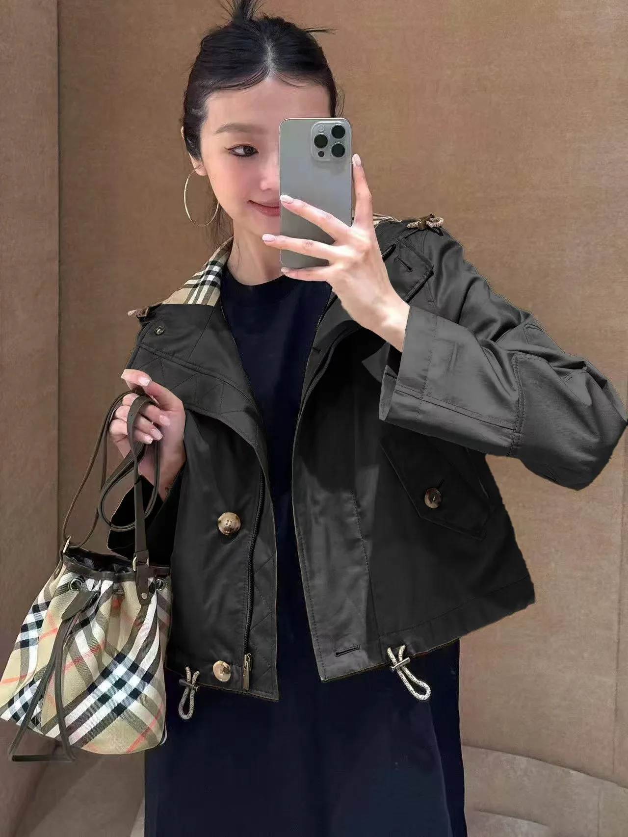 Women's Jackets And Down Jackets BURBERRY 17906720