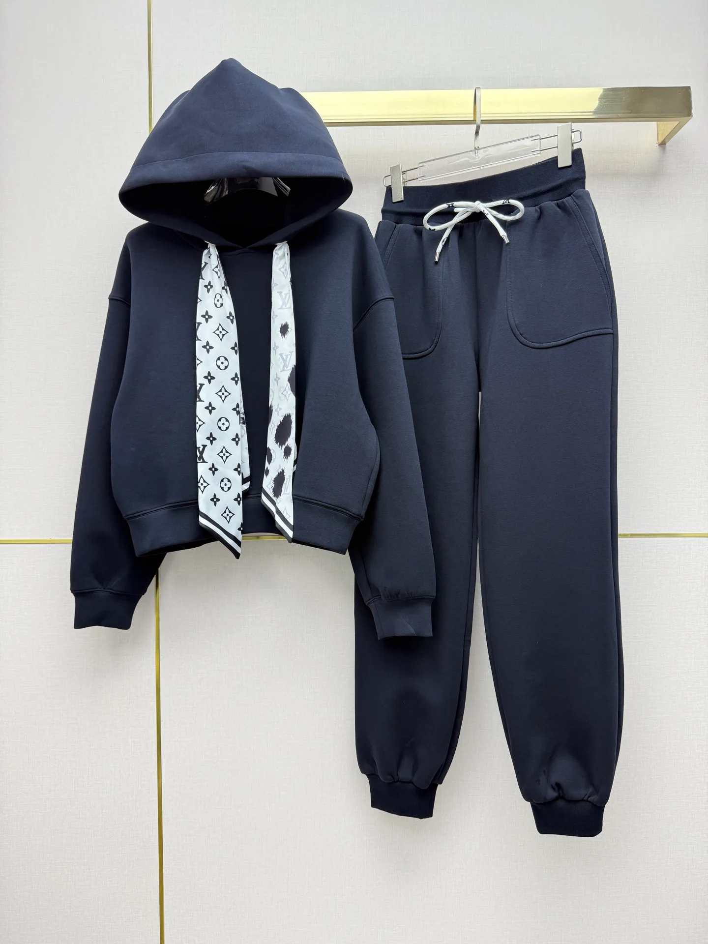 Women's Tracksuits LOUIS VUITTON 18113970