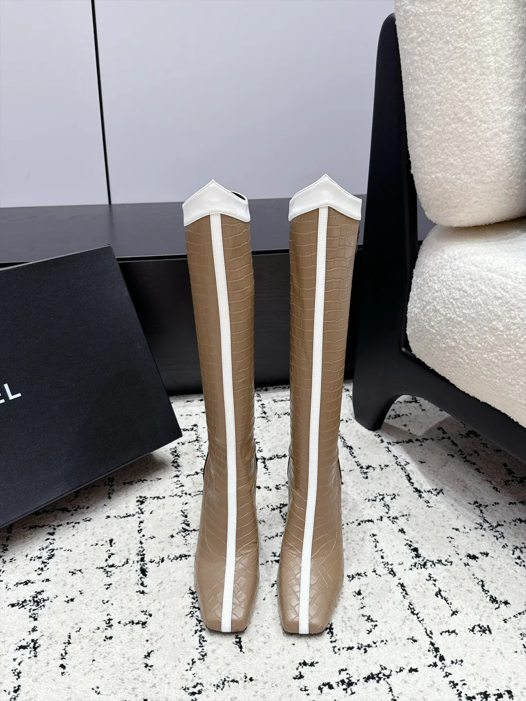 Women's Boots CHANEL 18406508