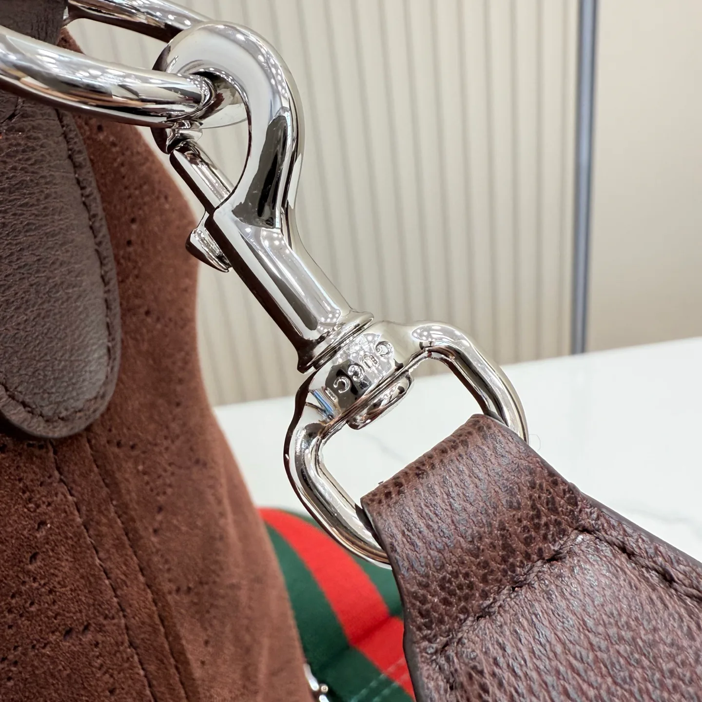 Классические Сумки Женские Gucci 18560385