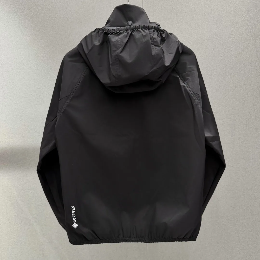 Men's Jackets And Down Jackets MONCLER 17721102