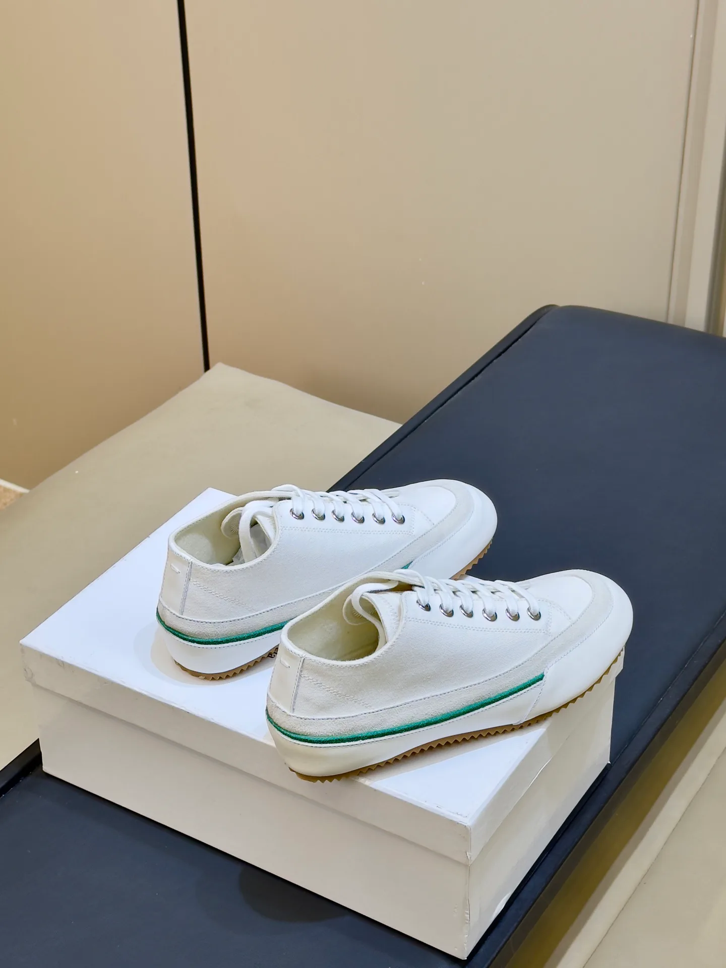 Women's Sneakers MAISON MARGIELA 18073445
