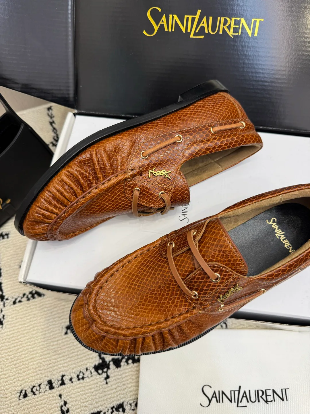 Women's Loafers And Moccasins SAINT LAURENT 17816912