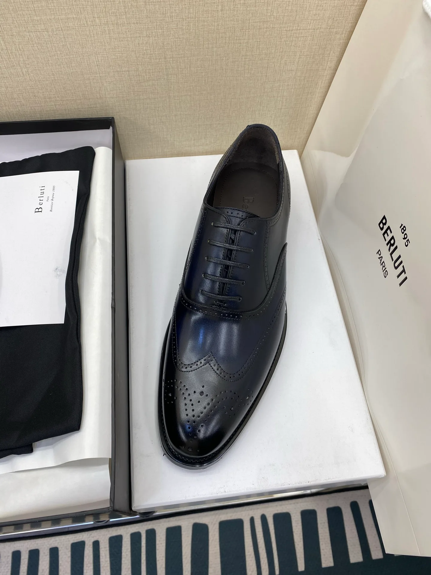 Men's Loafers And Dress Shoes BERLUTI 17971752