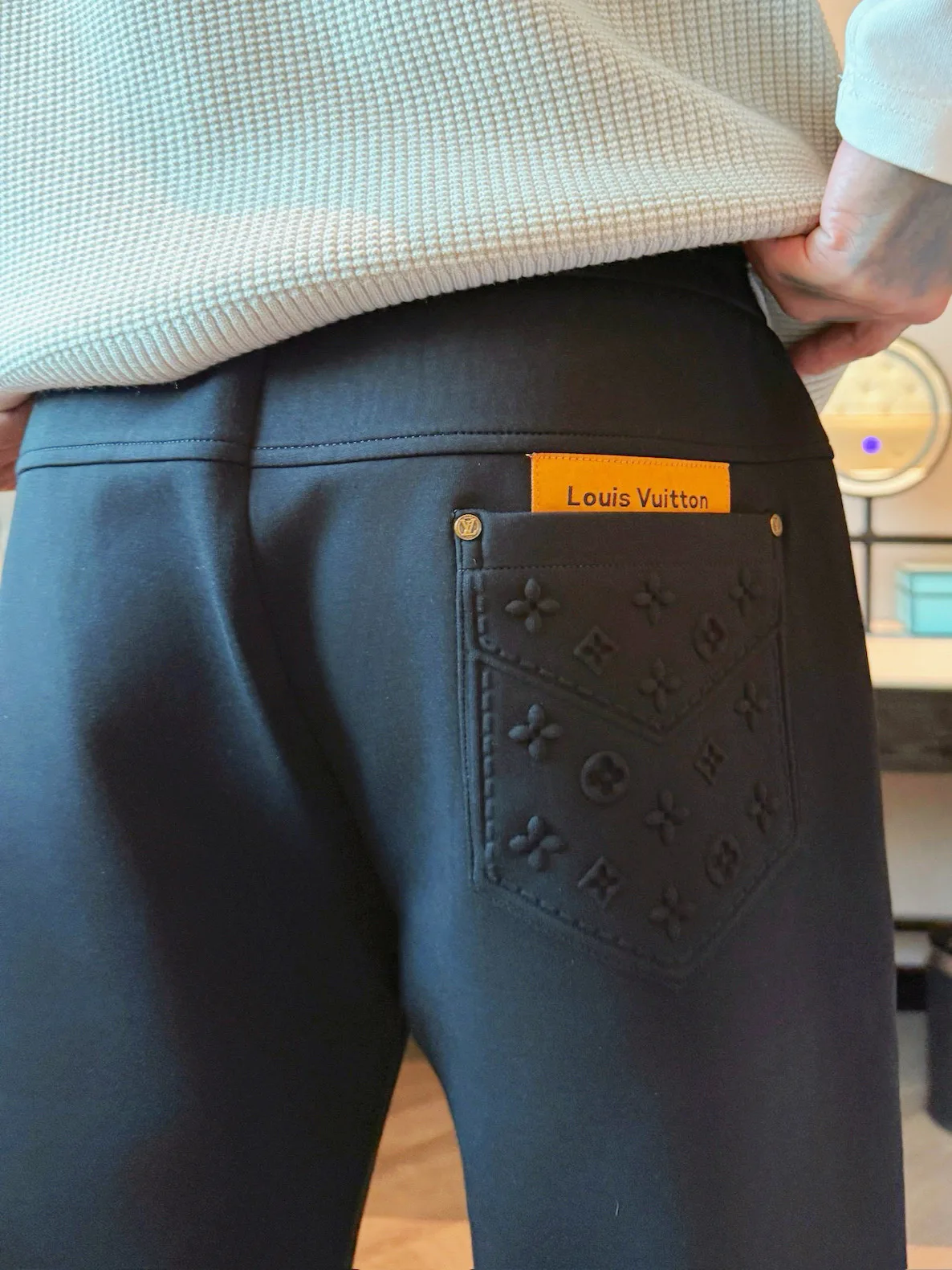 Men's Trousers LOUIS VUITTON 18499691