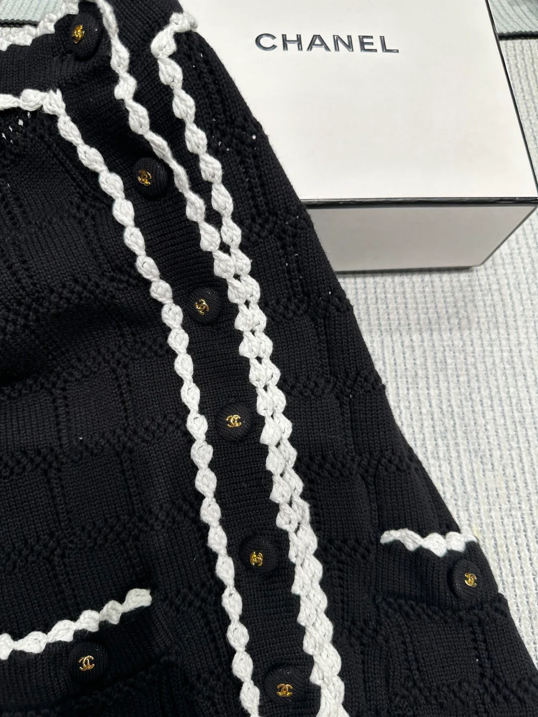 Women's Jumpers And Sweaters CHANEL 17881798