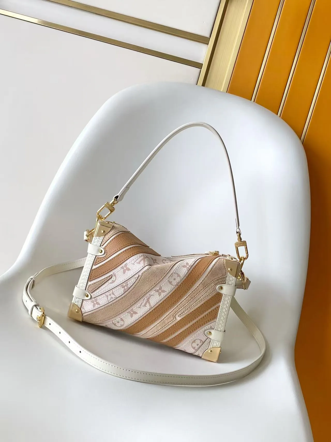 Women's Classic Handbags LOUIS VUITTON 17796569