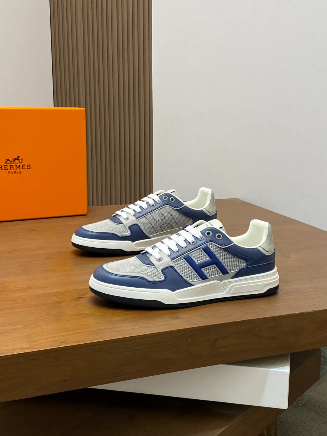 Men's Sneakers HERMES 18449143