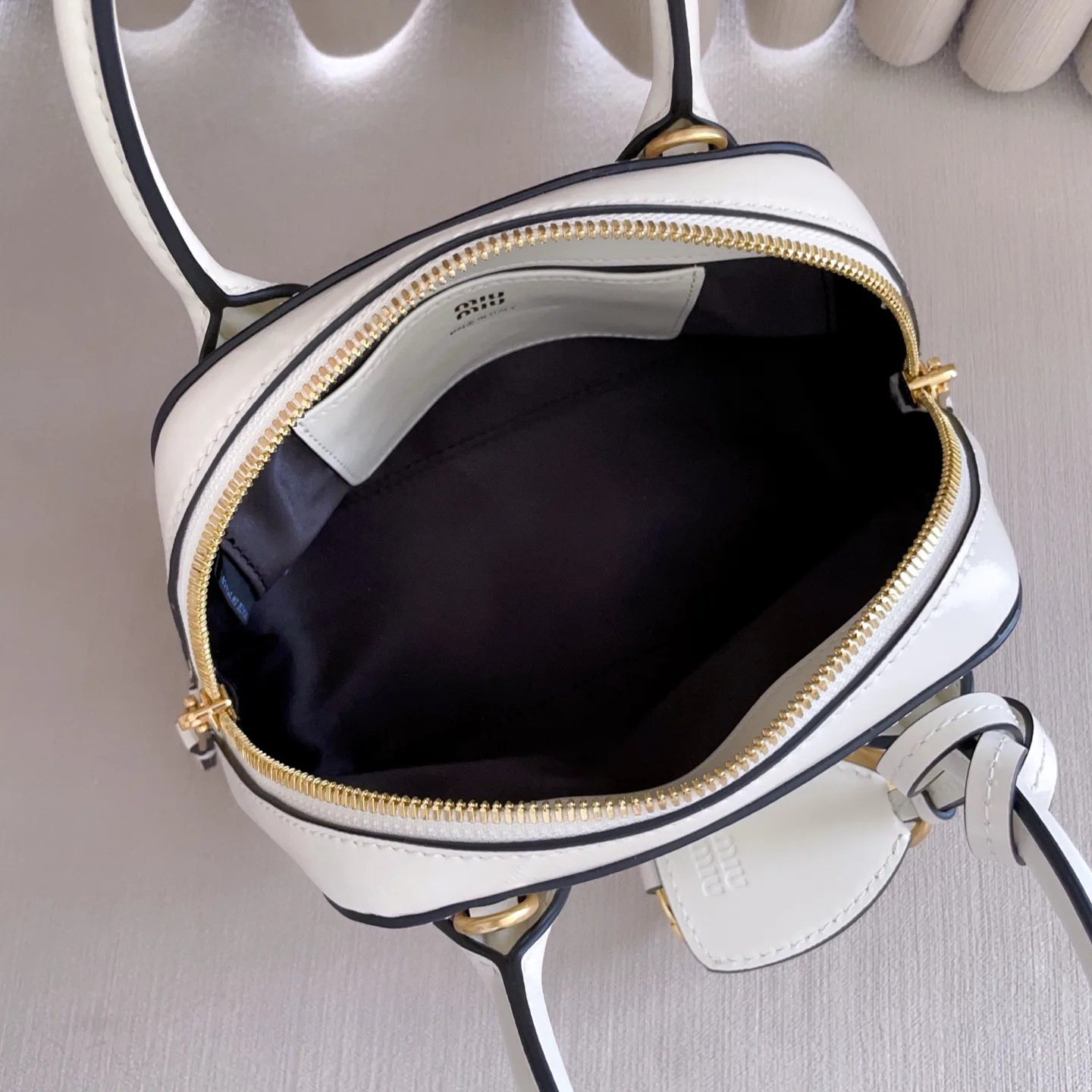 Women's Classic Handbags MIU MIU 18401337