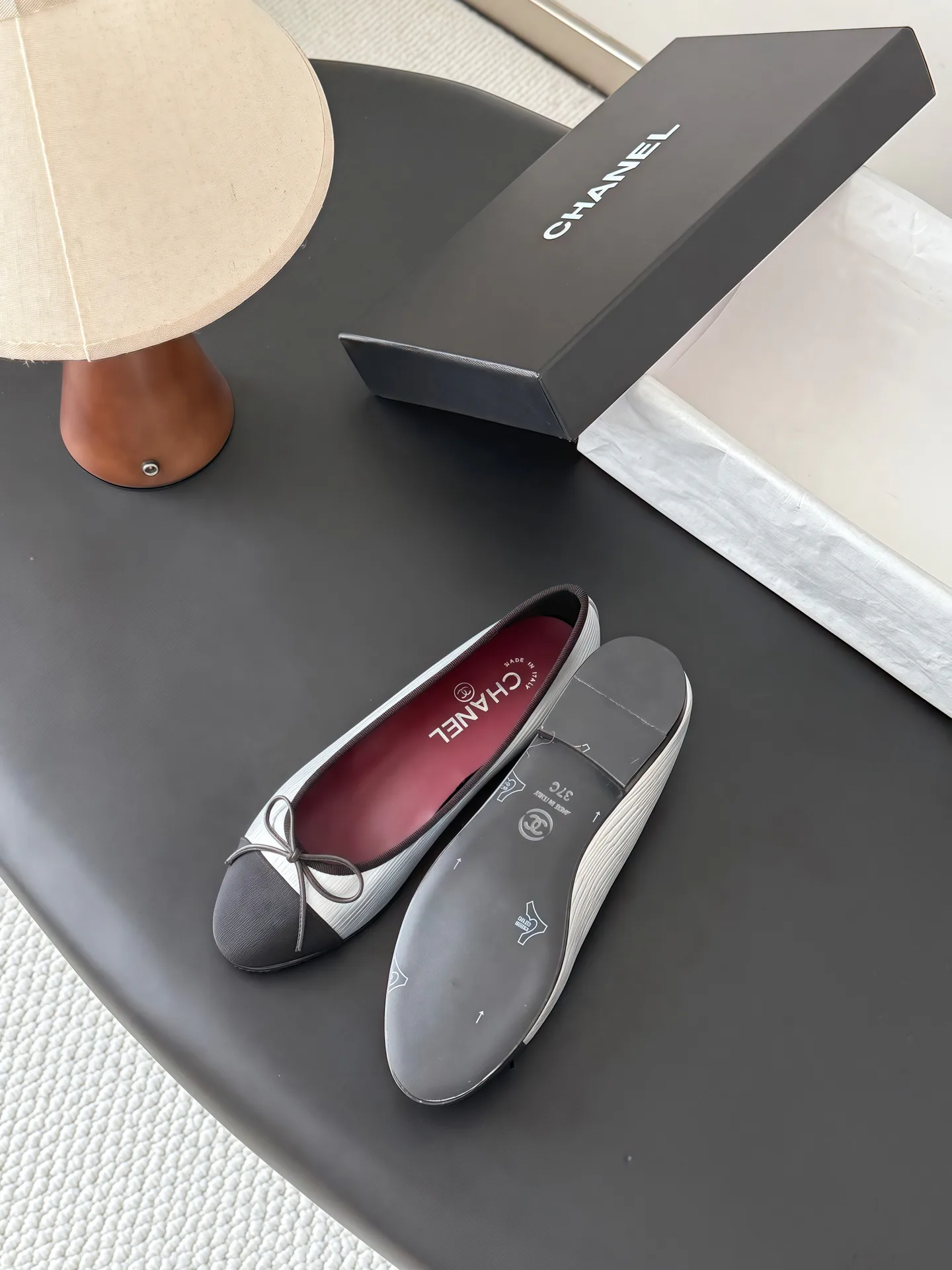 Women's Ballet Flats CHANEL 18139375