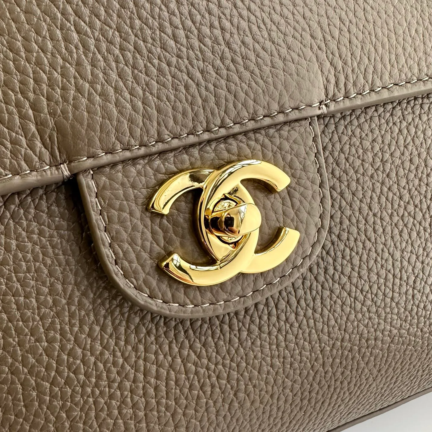Women's Classic Handbags CHANEL 17657498