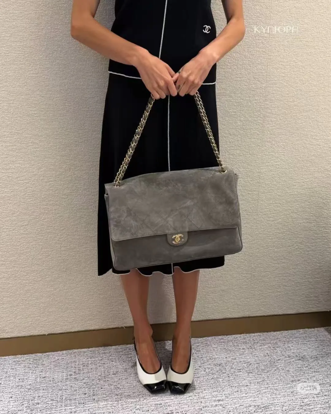 Women's Classic Handbags CHANEL 17571472