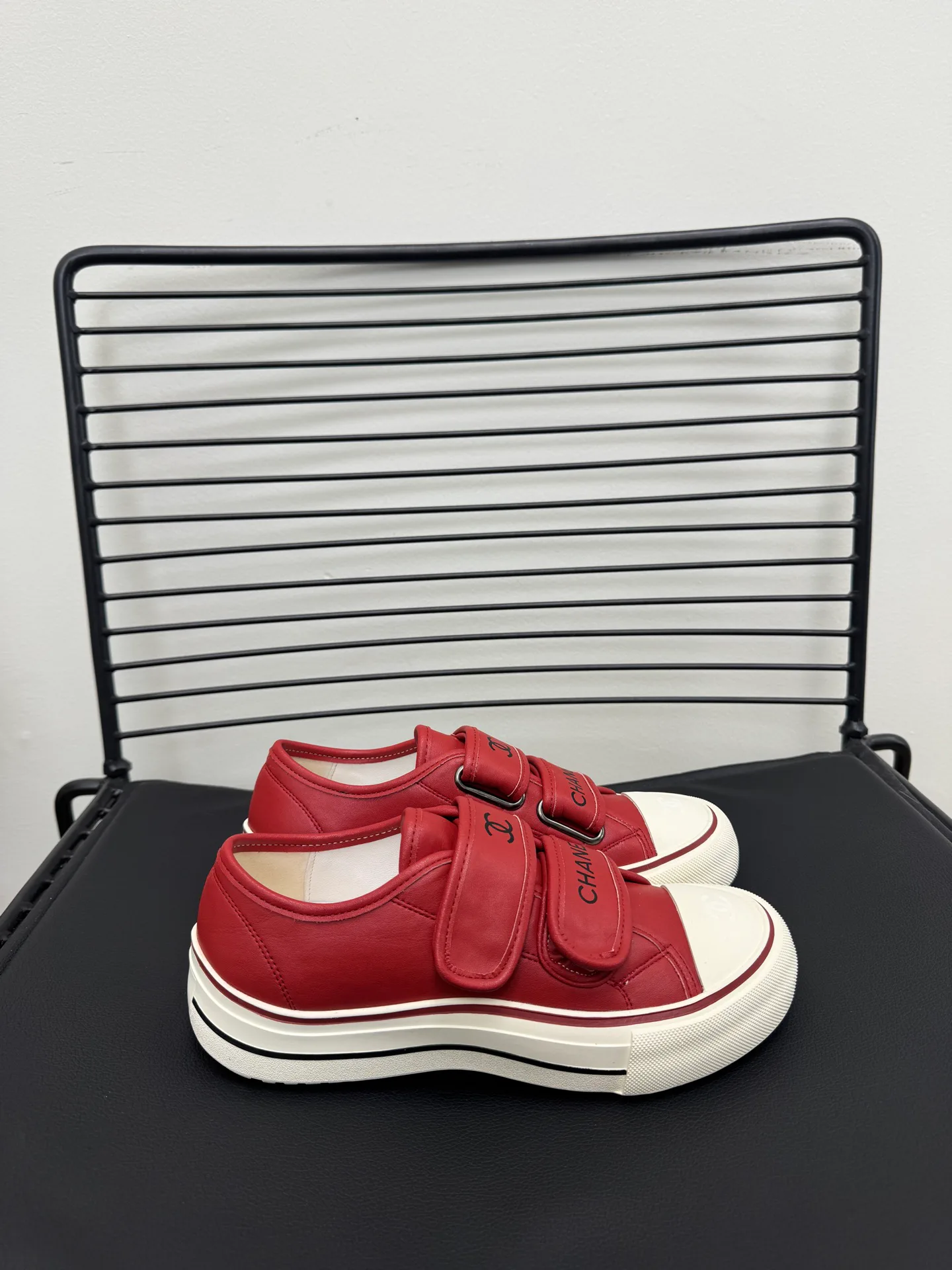 Women's Sneakers CHANEL 18415509