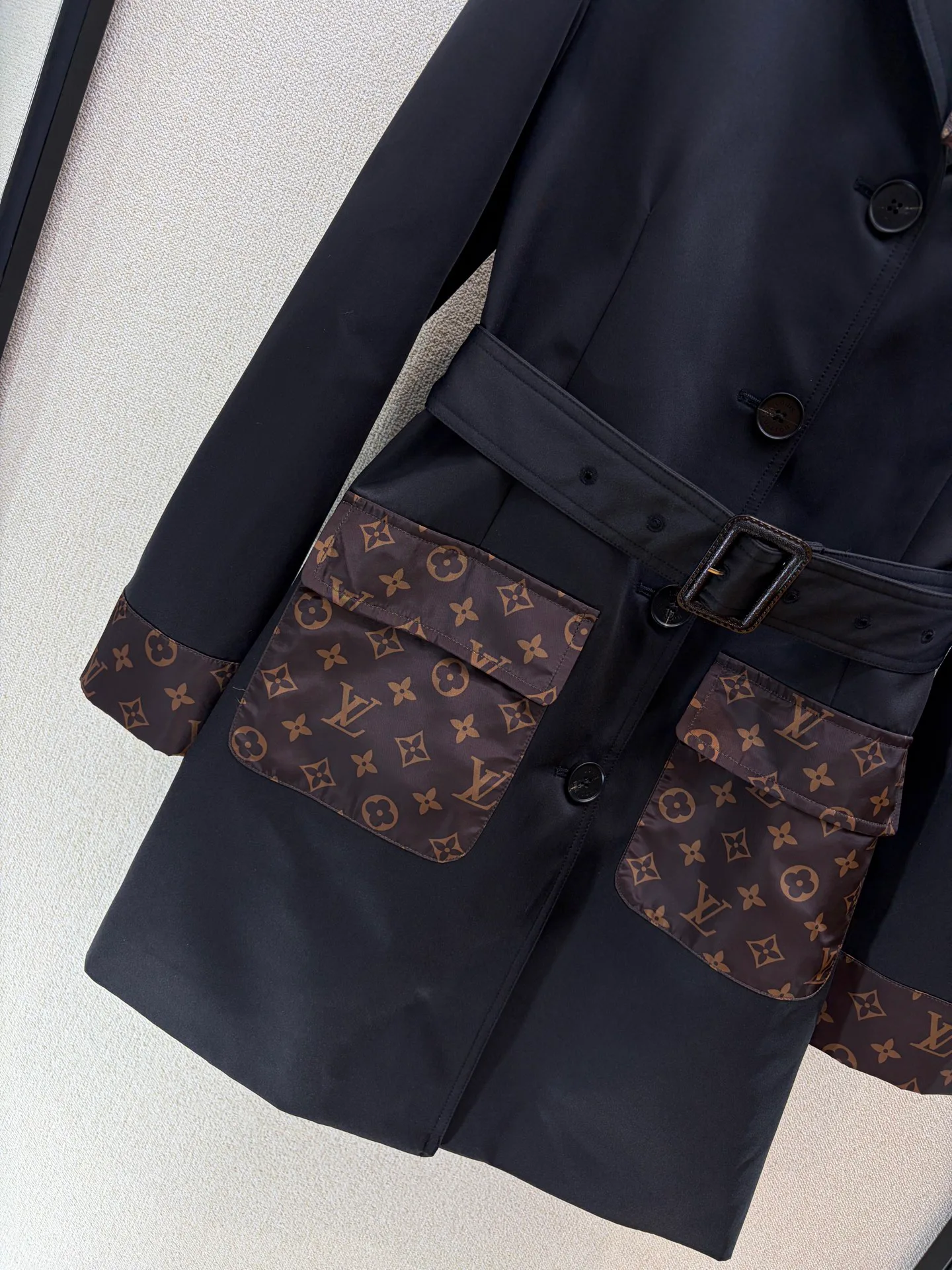 Women's Trench Coats LOUIS VUITTON 18506586