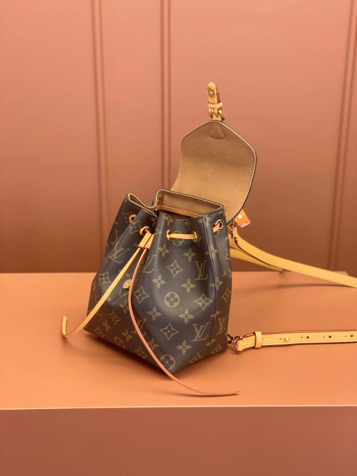 Women's Backpacks LOUIS VUITTON 18260499