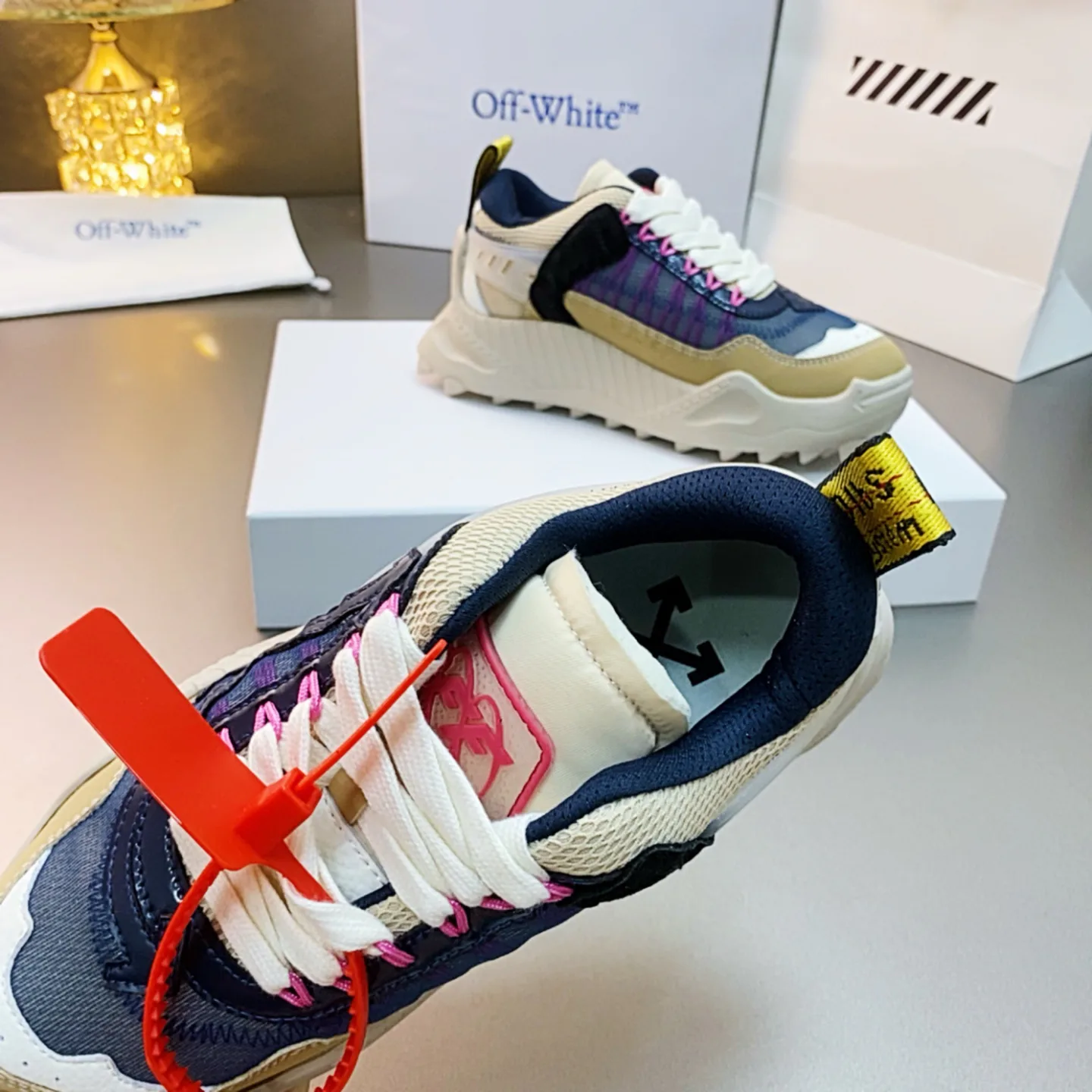 Women's Sneakers OFF-WHITE 17530543