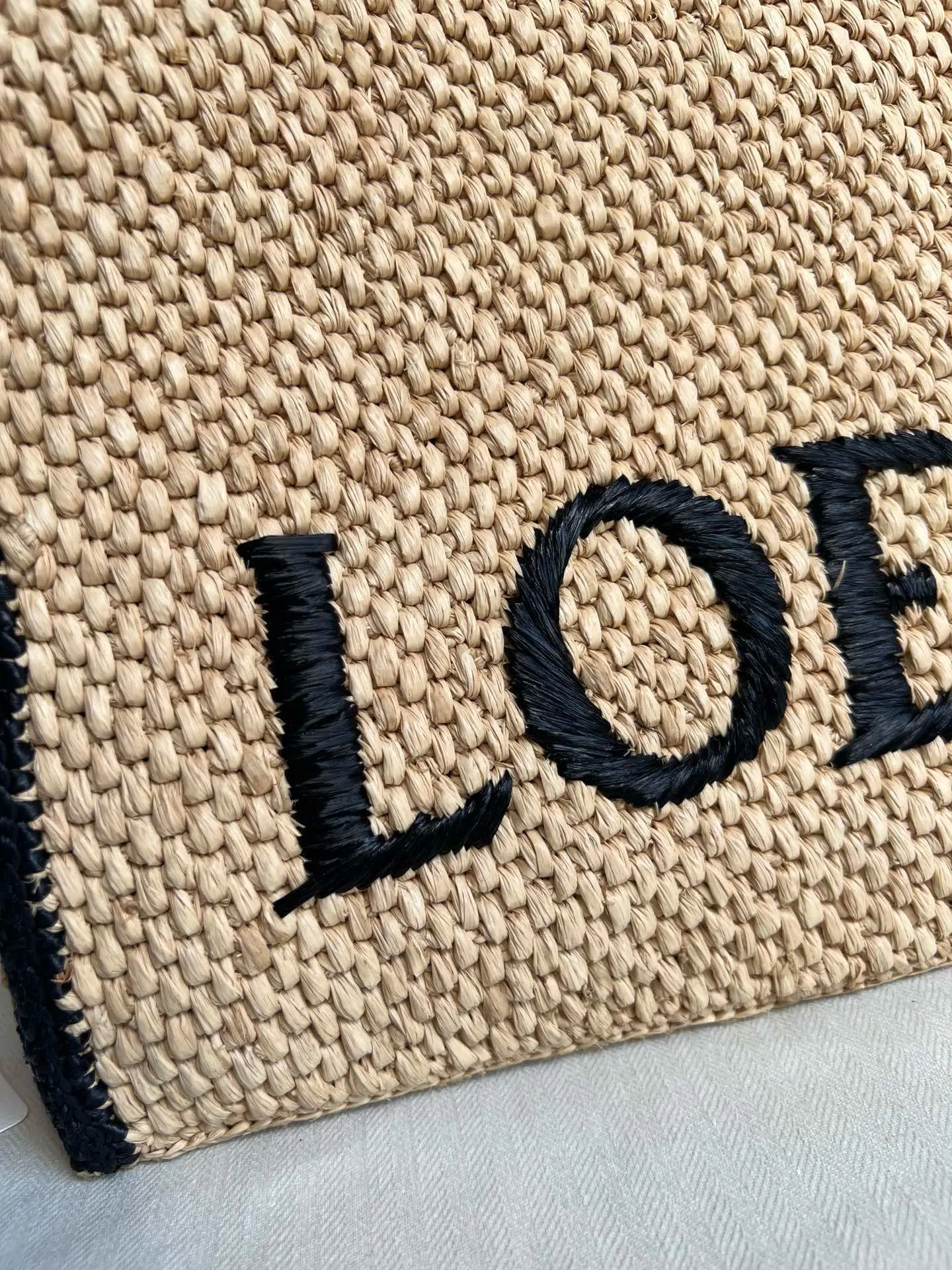 Women's Classic Handbags LOEWE 17673876