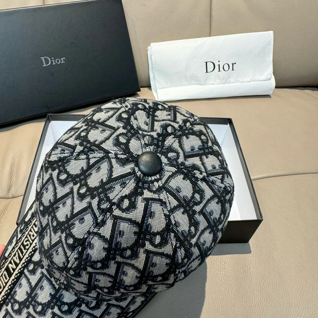 Hats CHRISTIAN DIOR 17604802