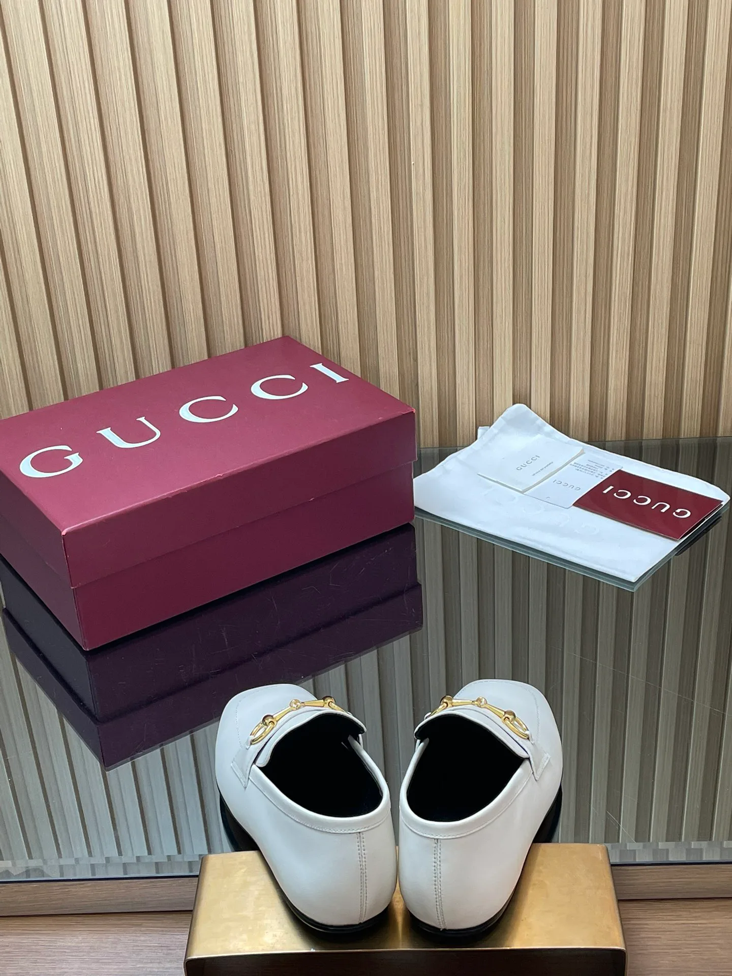 Women's Loafers And Moccasins GUCCI 17946827