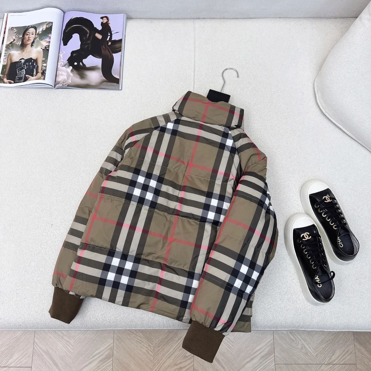 Women's Jackets And Down Jackets BURBERRY 18043113