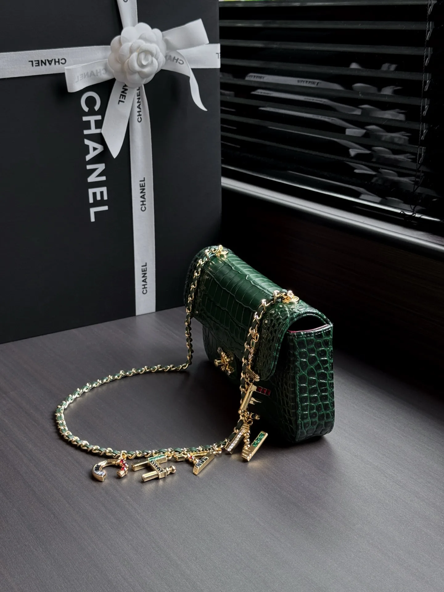 Women's Classic Handbags CHANEL 17861282