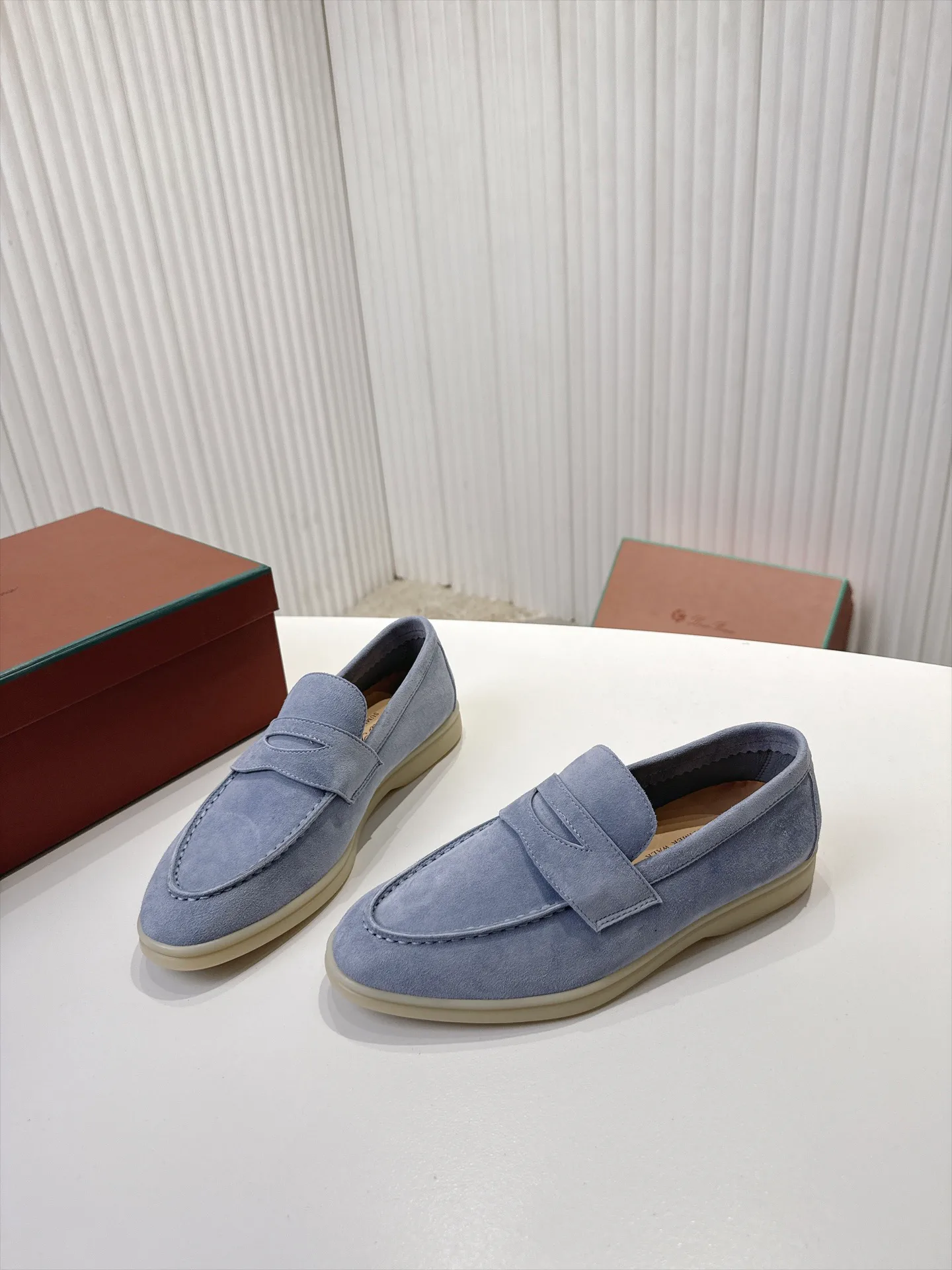 Women's Loafers And Moccasins LORO PIANA 18039681