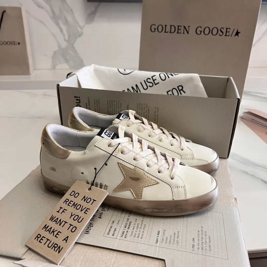 Women's Sneakers GOLDEN GOOSE 16995663
