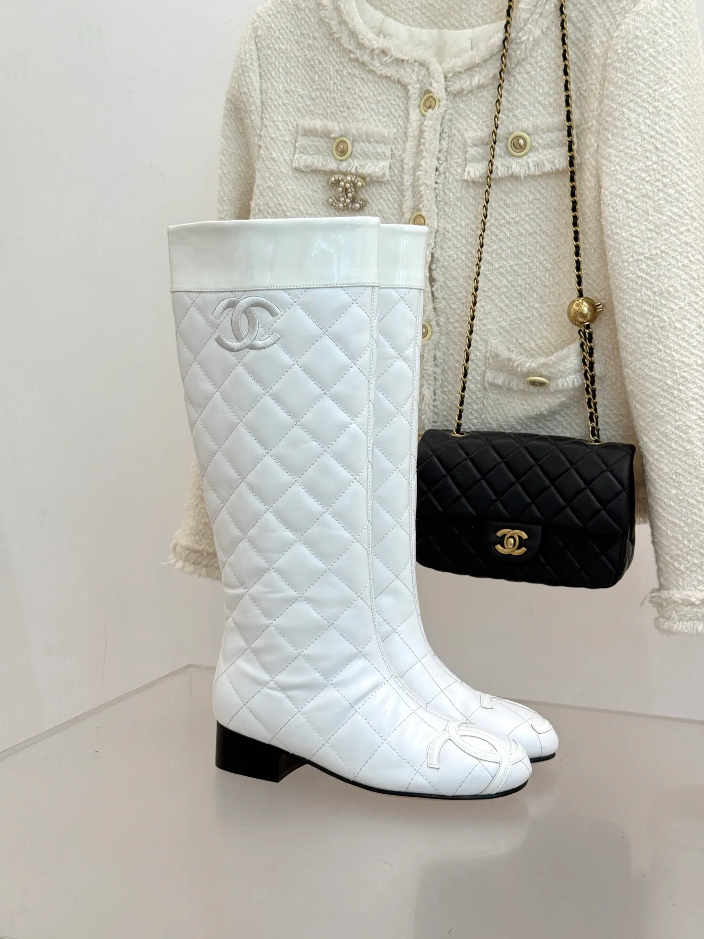 Сапоги Женские Chanel 18613366
