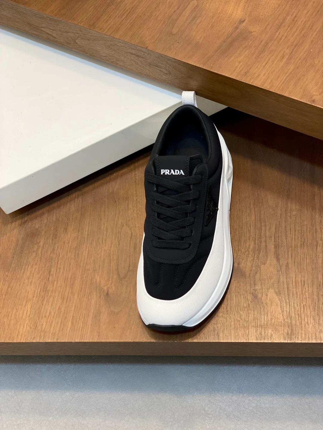 Men's Sneakers PRADA 18116617