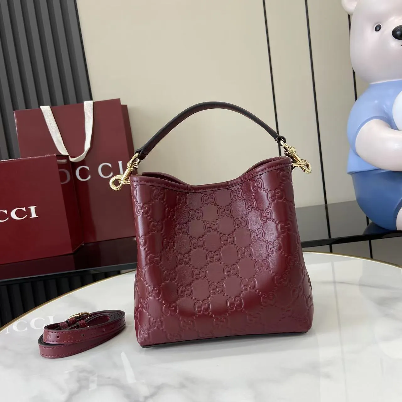 Women's Classic Handbags GUCCI 18404544