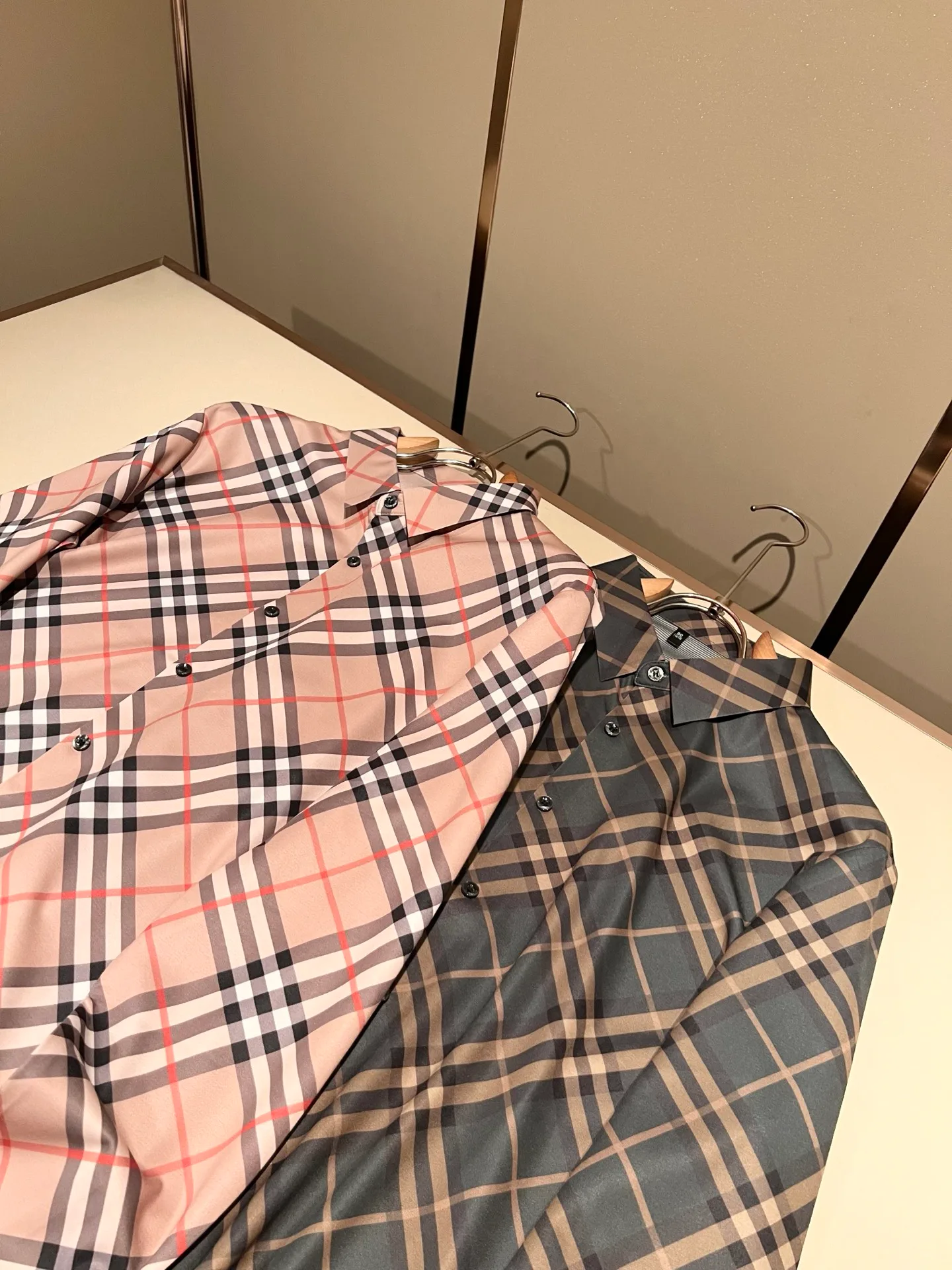 Men's Shirts BURBERRY 18343283
