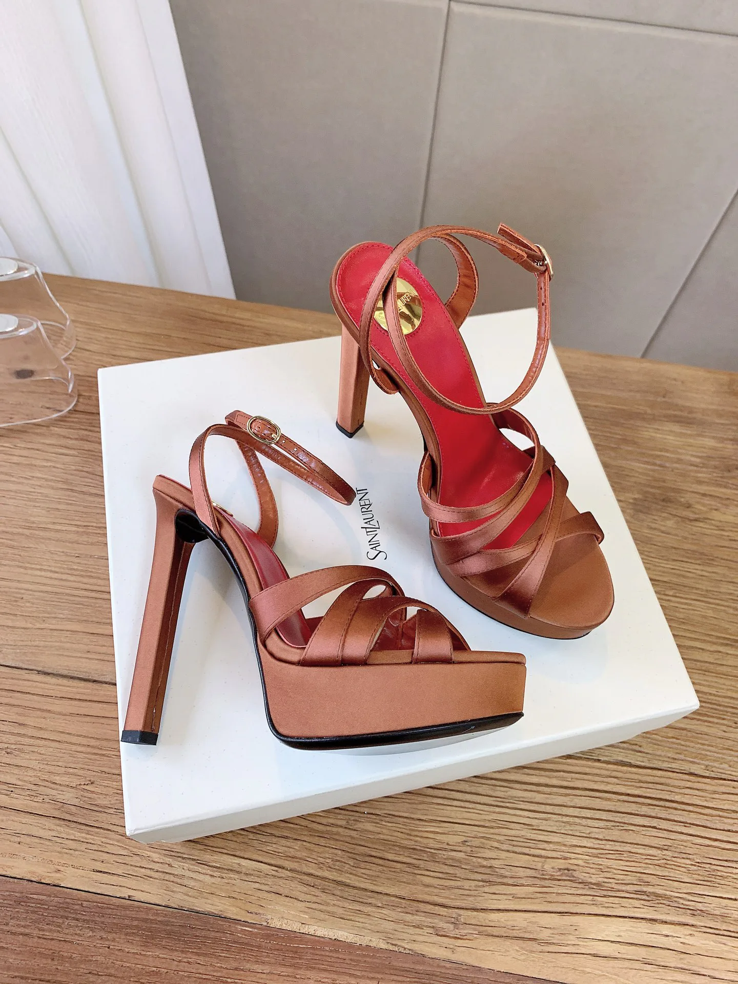 Women's Open-Toe Sandals SAINT LAURENT 17815061