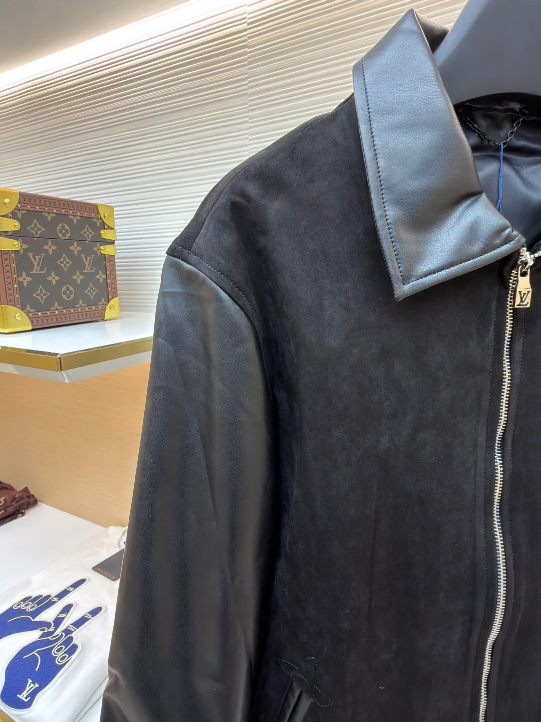 Men's Jackets And Down Jackets LOUIS VUITTON 18153839
