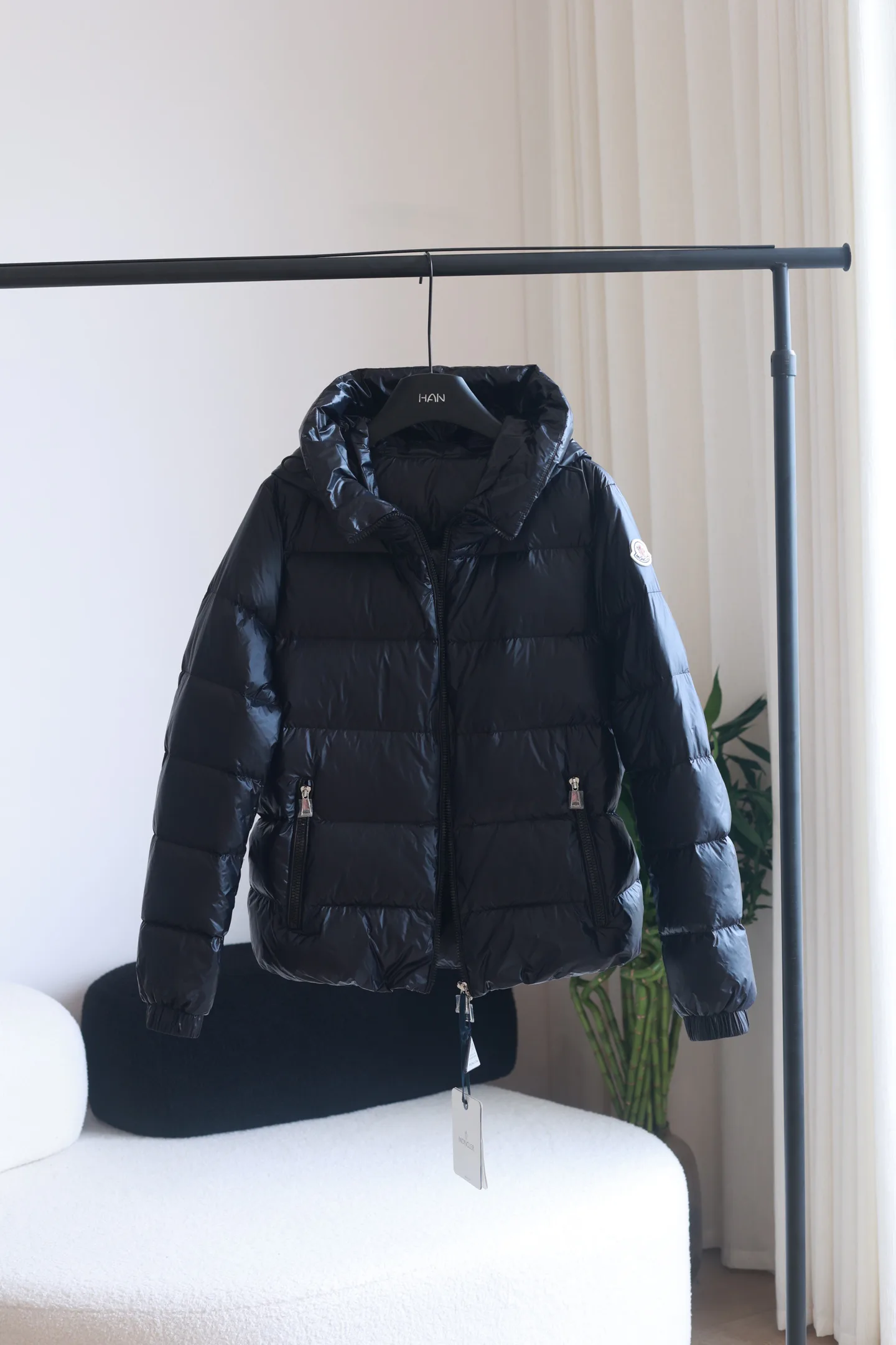 Women's Jackets And Down Jackets MONCLER 18184489