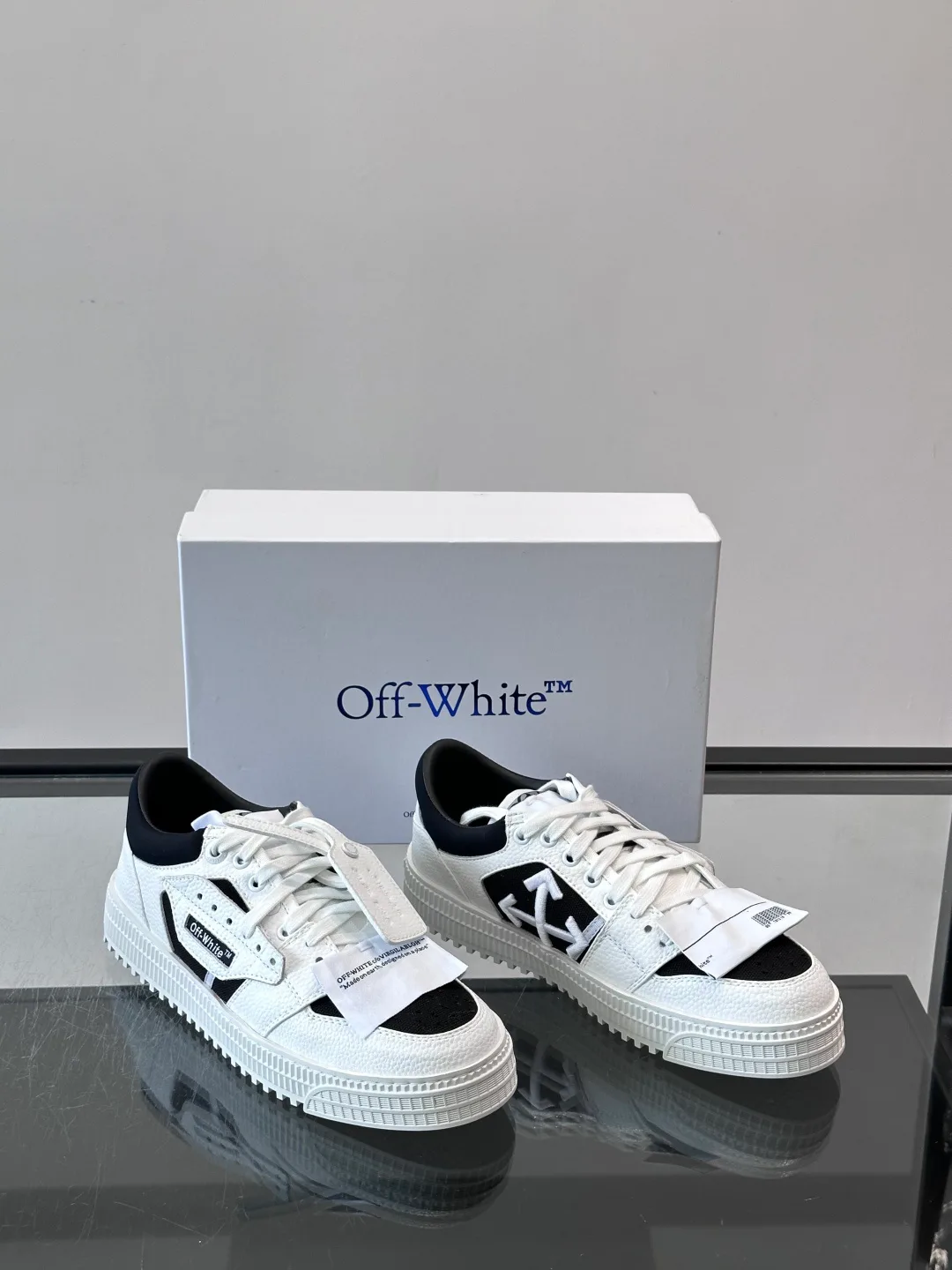 Women's Sneakers OFF-WHITE 18102419