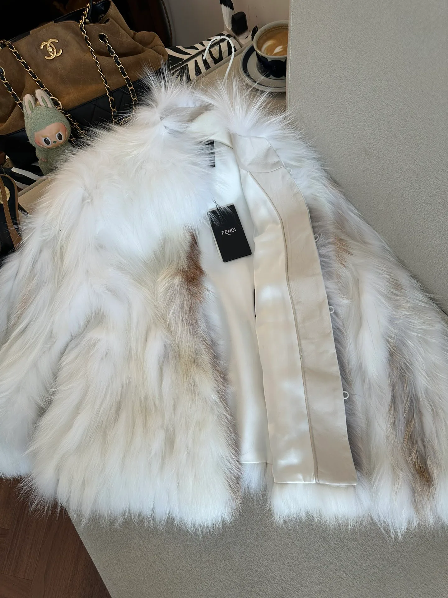 Women's Fur Coats FENDI 18437634