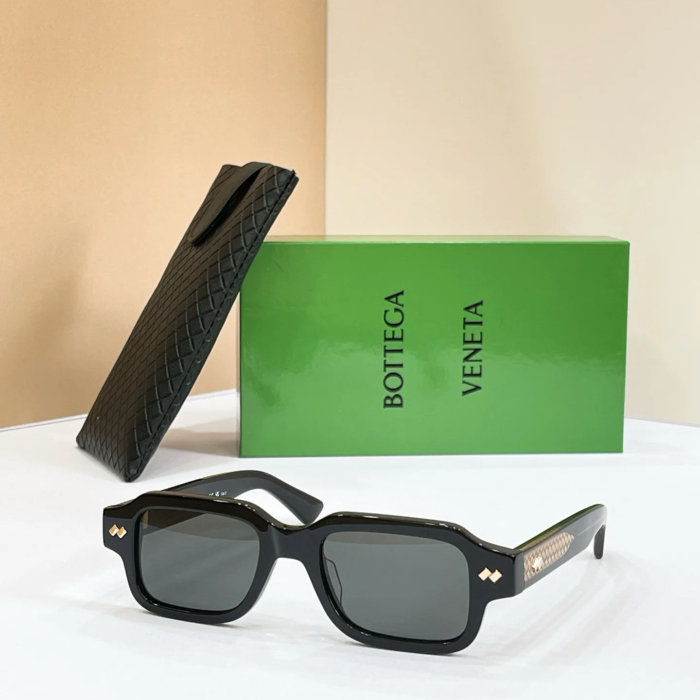 Glasses BOTTEGA VENETA 17495892
