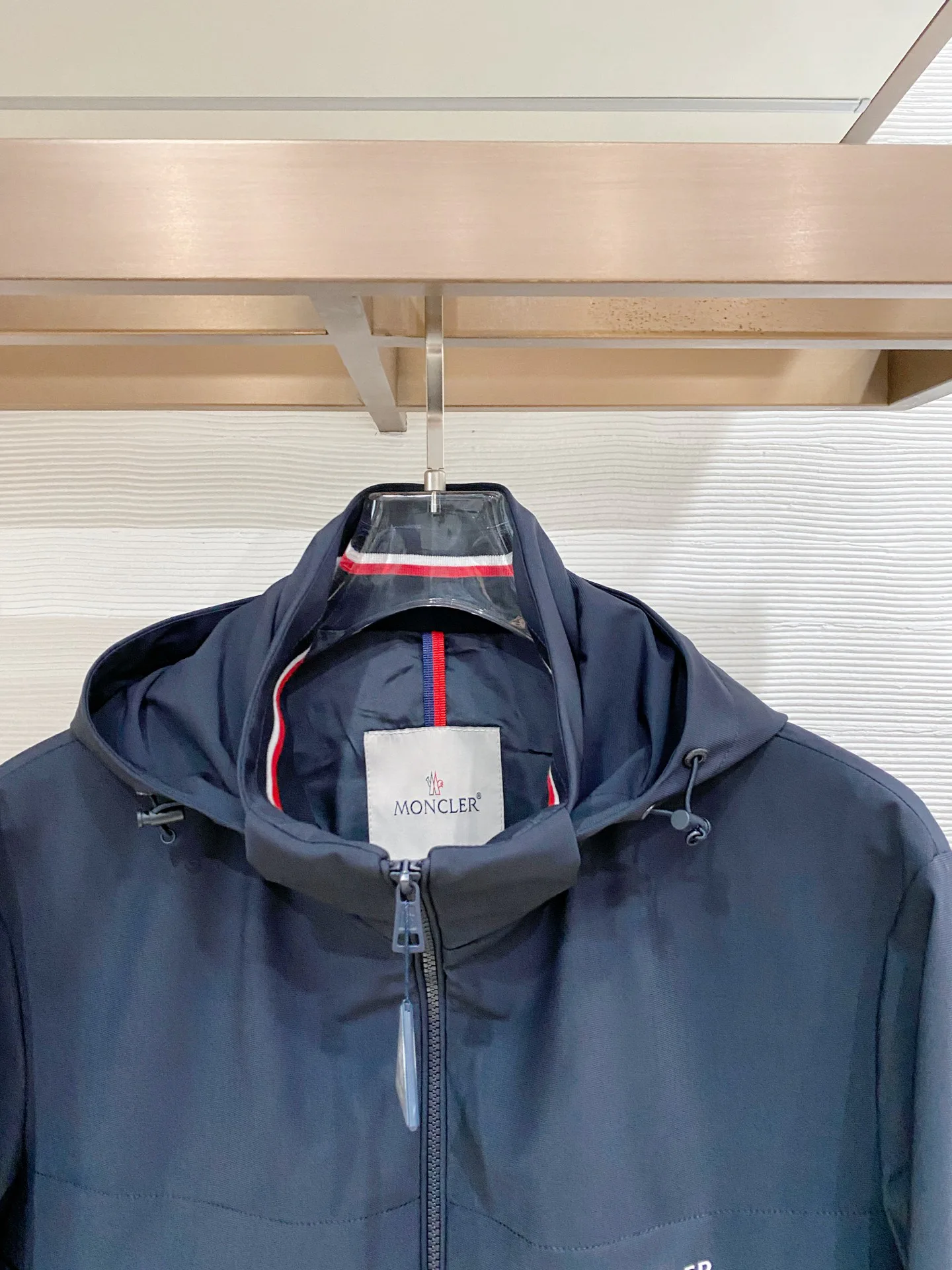 Men's Jackets And Down Jackets MONCLER 17993082