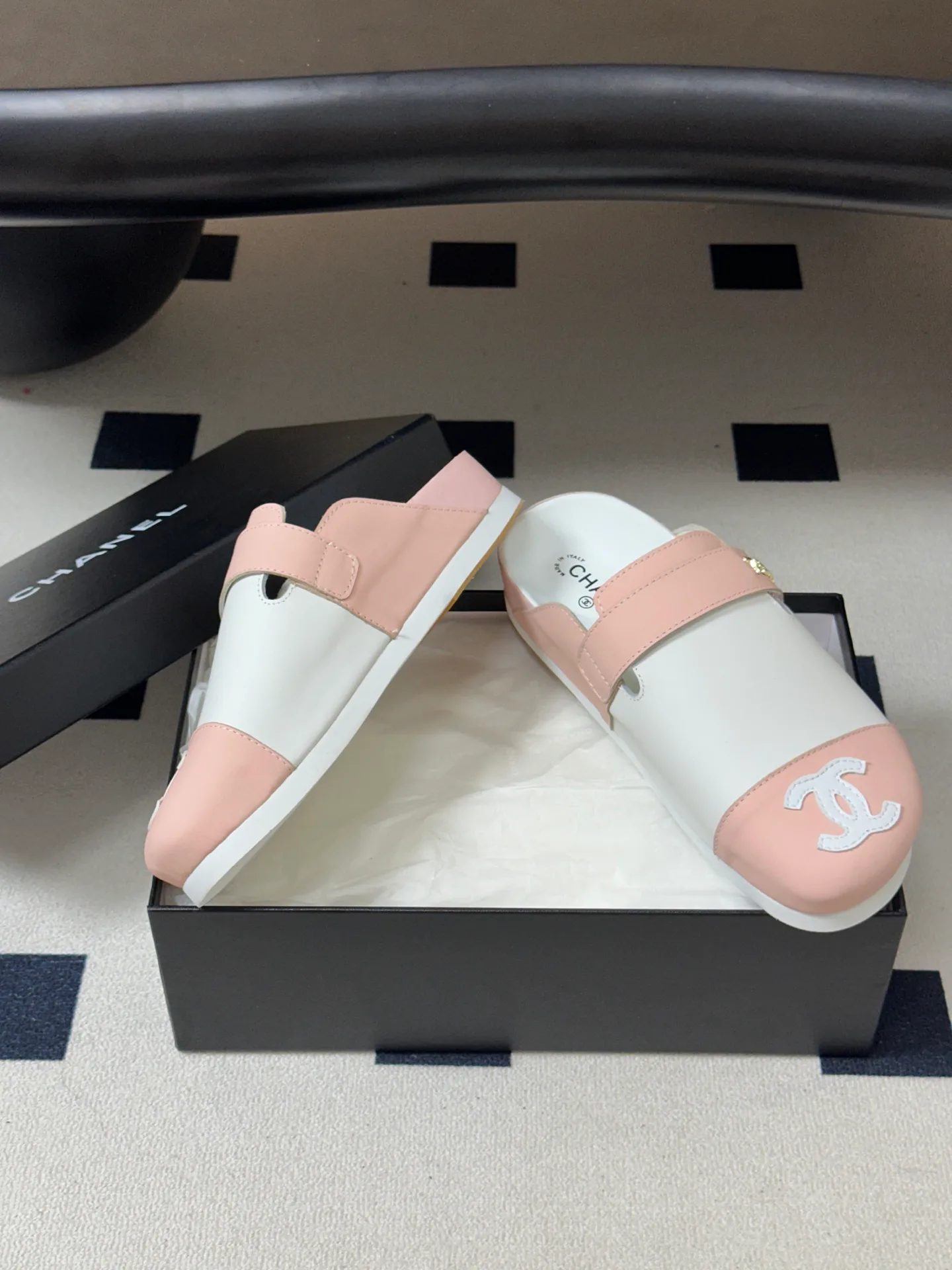 Women's Mules And Clogs CHANEL 17830297