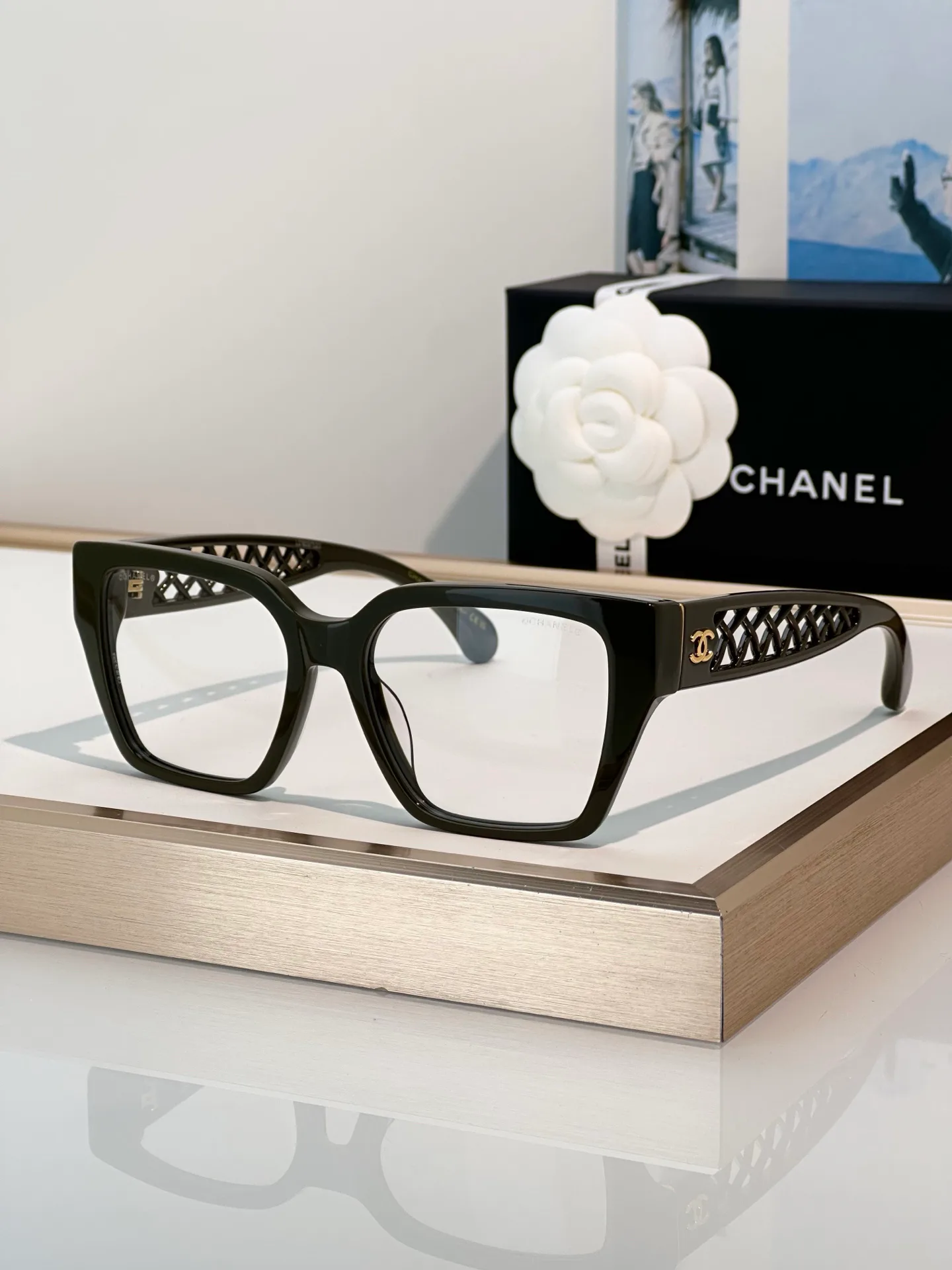Glasses CHANEL 17649704