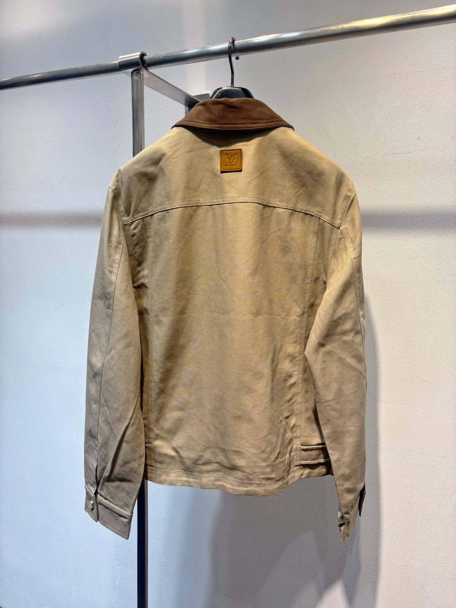 Women's Jackets And Down Jackets LOUIS VUITTON 18042951
