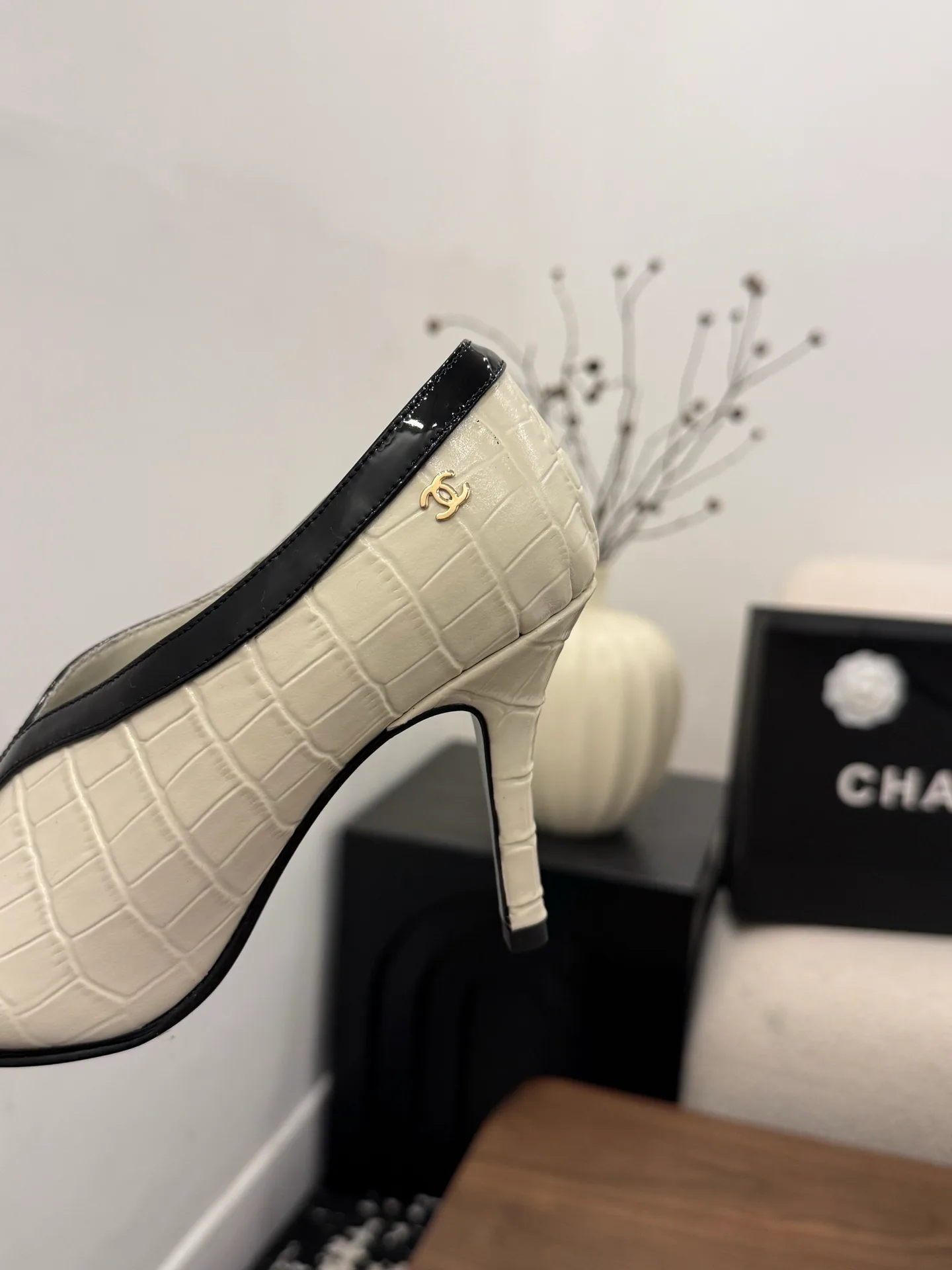 Women's Heels CHANEL 18034487