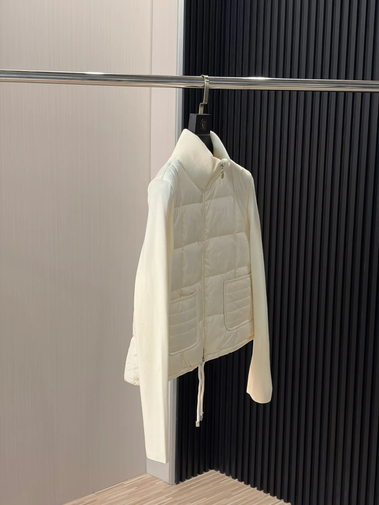 Куртки И Пуховики Мужские Moncler 18634491