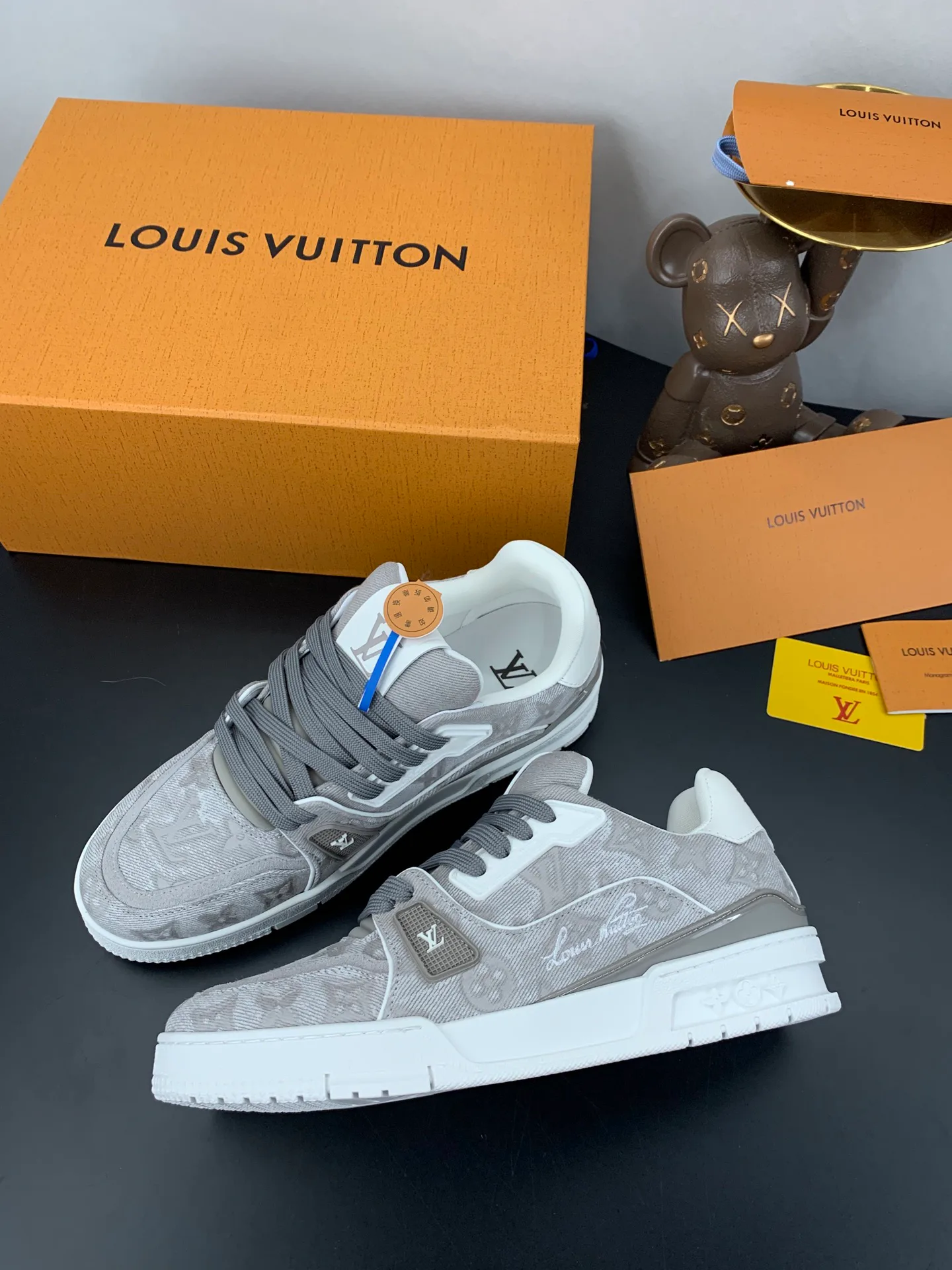 Women's Sneakers LOUIS VUITTON 17545276