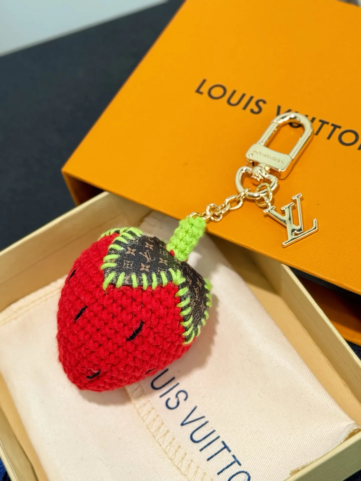 Key Cases LOUIS VUITTON 18013503